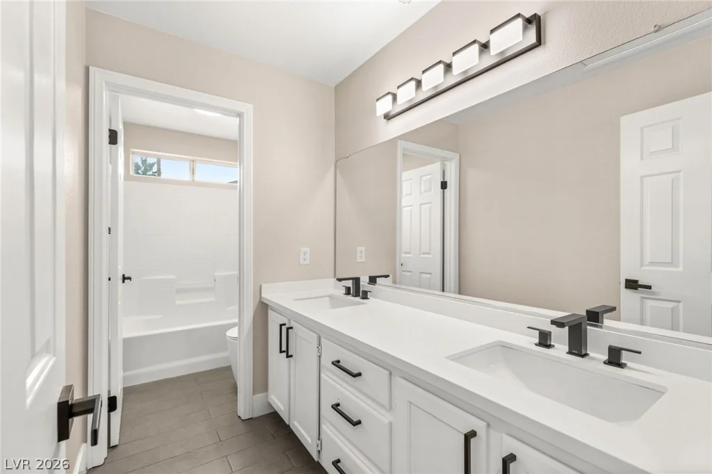 1870 Desert Forest, Henderson, NV 89012
