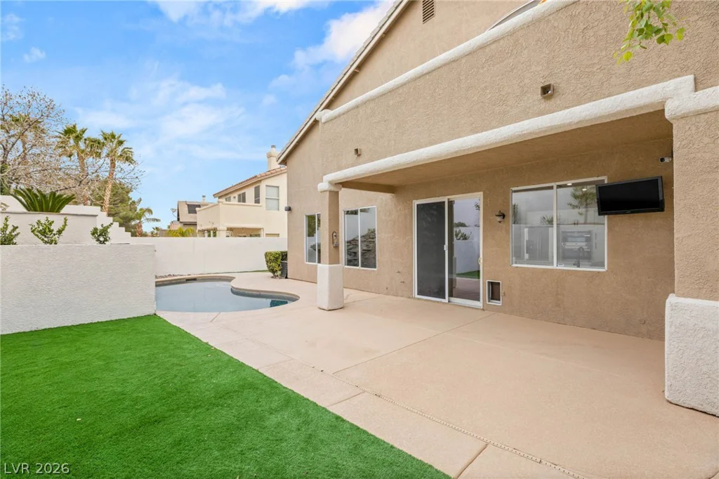 1870 Desert Forest, Henderson, NV 89012