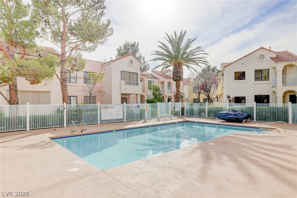 4877 Torrey Pines, Las Vegas, NV 89103