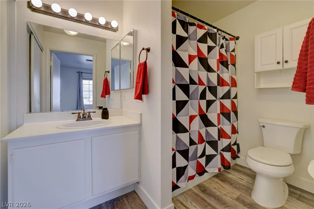 4877 Torrey Pines, Las Vegas, NV 89103