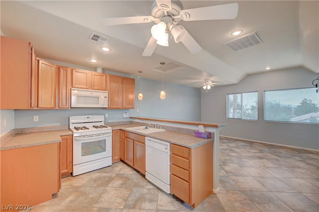 809 Upland, Las Vegas, NV 89107