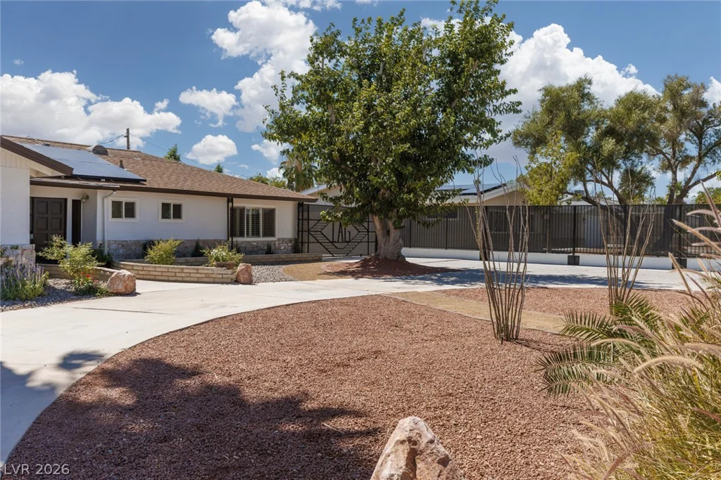 4945 Stacey, Las Vegas, NV 89108