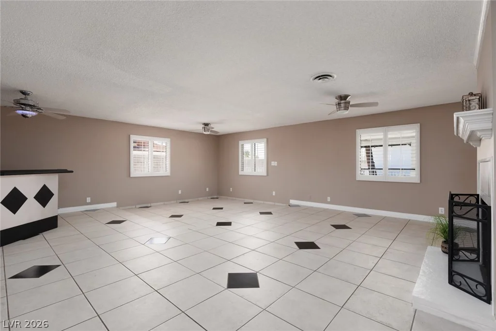 4945 Stacey, Las Vegas, NV 89108
