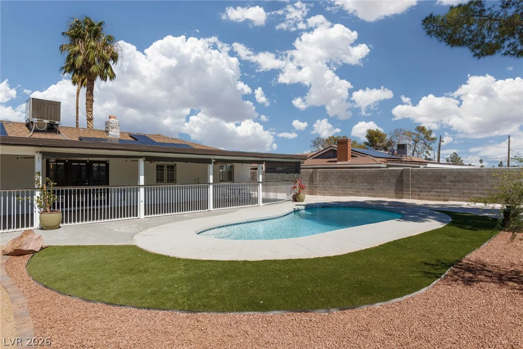 4945 Stacey, Las Vegas, NV 89108