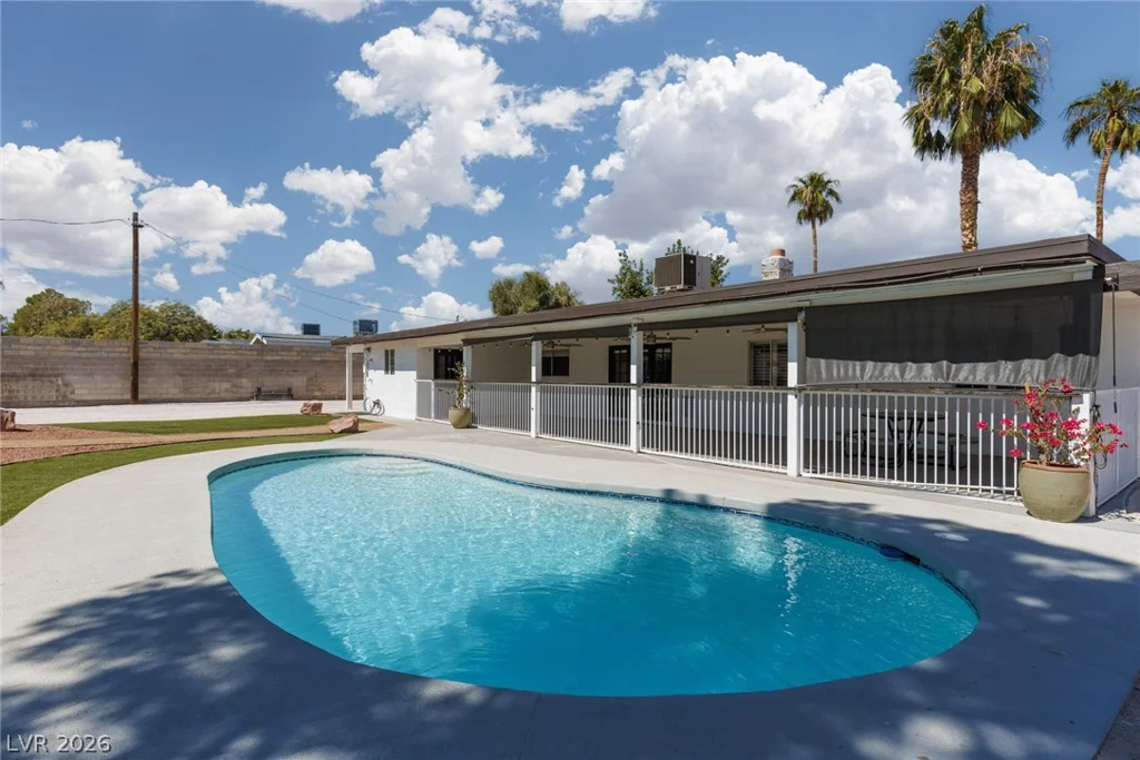 4945 Stacey, Las Vegas, NV 89108