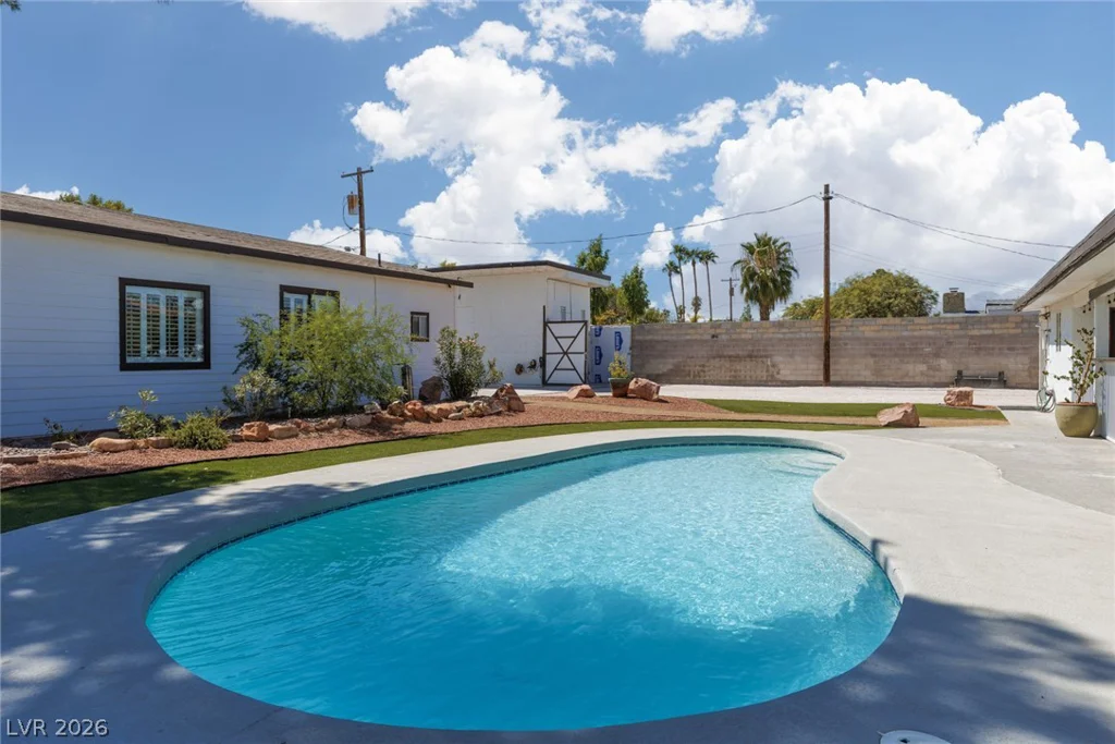 4945 Stacey, Las Vegas, NV 89108