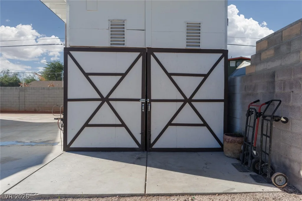 4945 Stacey, Las Vegas, NV 89108