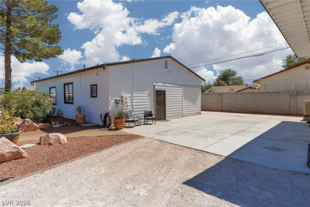4945 Stacey, Las Vegas, NV 89108