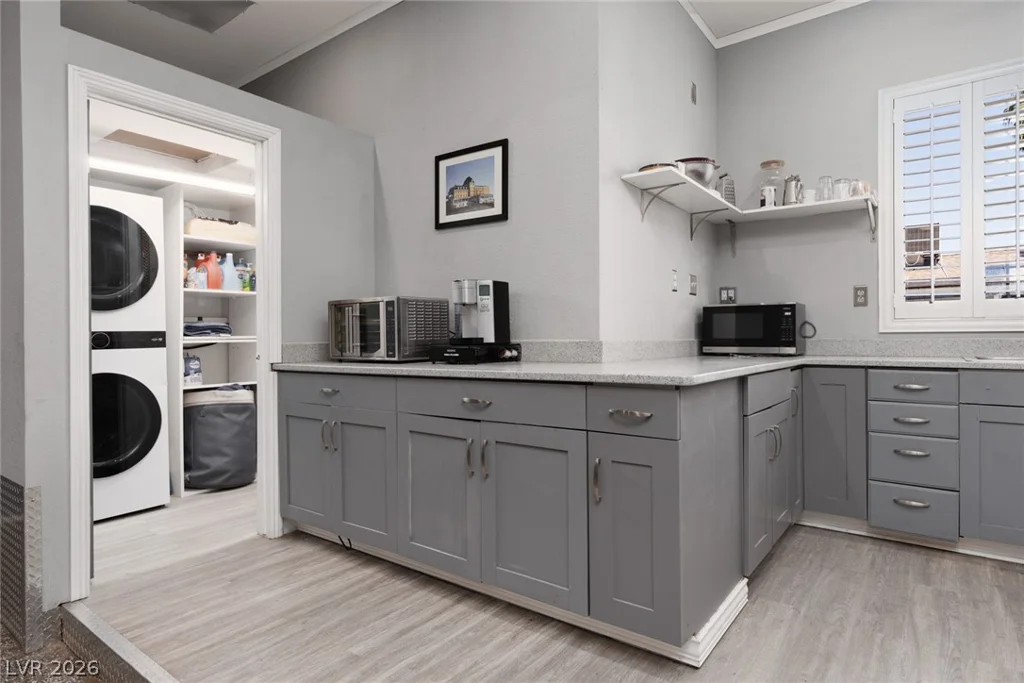 4945 Stacey, Las Vegas, NV 89108