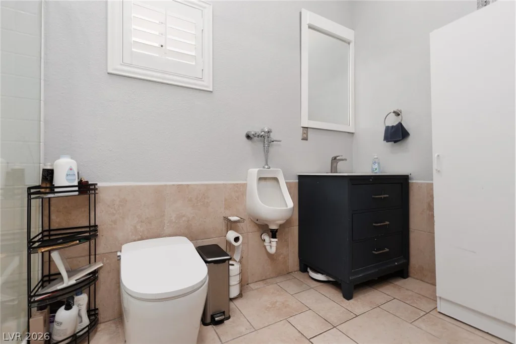 4945 Stacey, Las Vegas, NV 89108