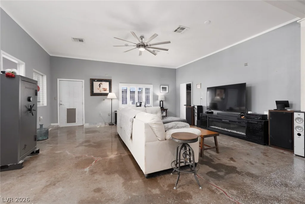 4945 Stacey, Las Vegas, NV 89108