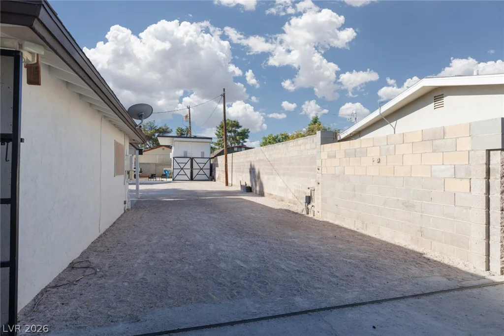 4945 Stacey, Las Vegas, NV 89108