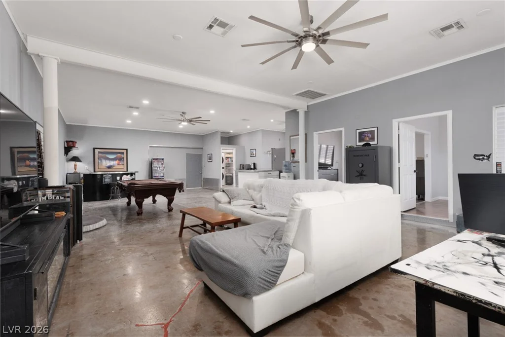 4945 Stacey, Las Vegas, NV 89108
