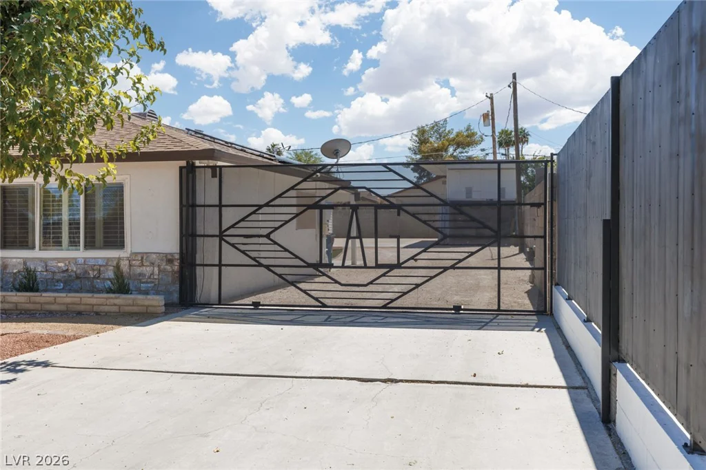 4945 Stacey, Las Vegas, NV 89108