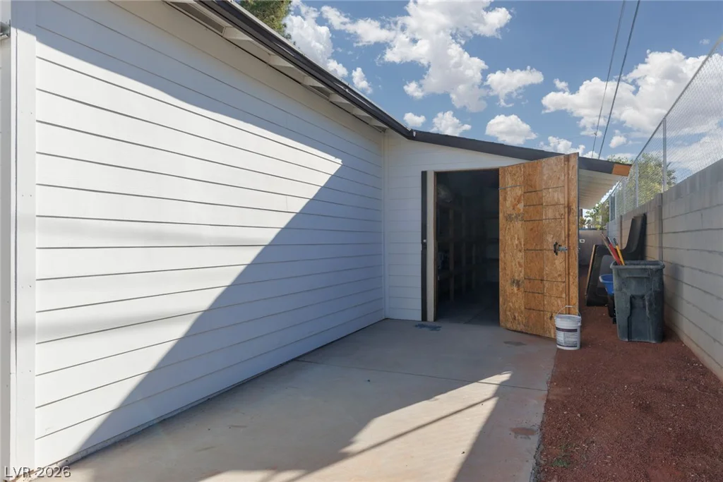 4945 Stacey, Las Vegas, NV 89108