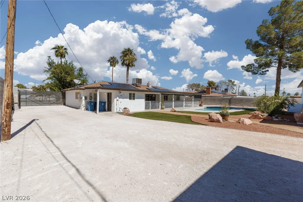 4945 Stacey, Las Vegas, NV 89108