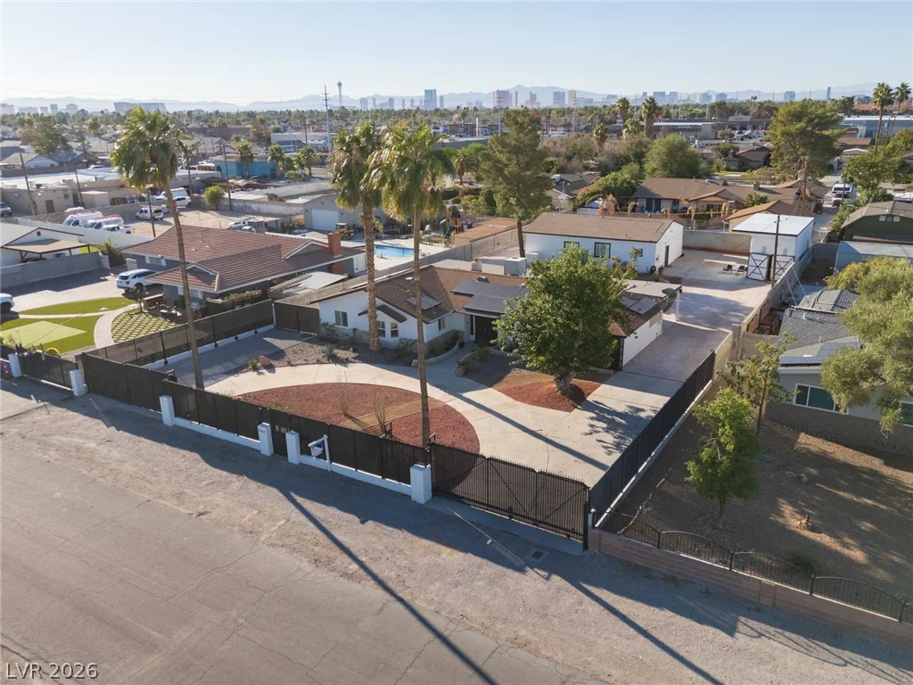 4945 Stacey, Las Vegas, NV 89108