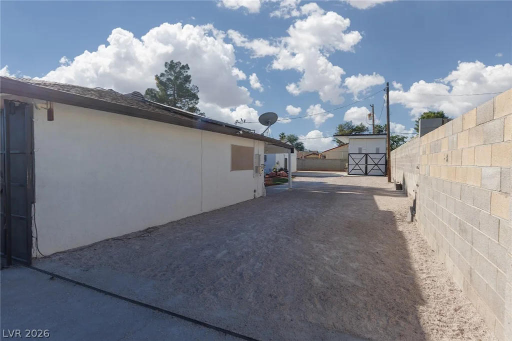4945 Stacey, Las Vegas, NV 89108