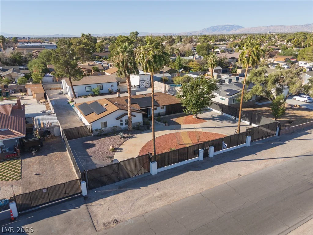 4945 Stacey, Las Vegas, NV 89108