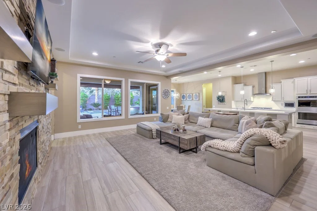 2440 Chateau Napoleon, Henderson, NV 89044