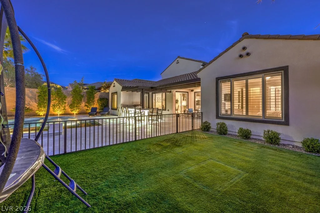 2440 Chateau Napoleon, Henderson, NV 89044