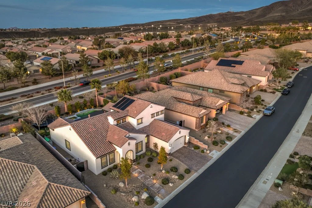 2440 Chateau Napoleon, Henderson, NV 89044