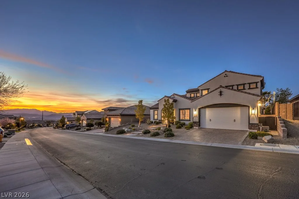2440 Chateau Napoleon, Henderson, NV 89044