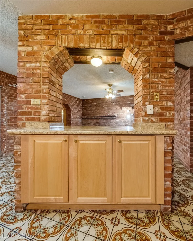 5112 San Anselmo, Las Vegas, NV 89120