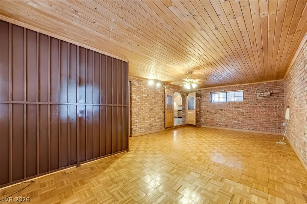 5112 San Anselmo, Las Vegas, NV 89120