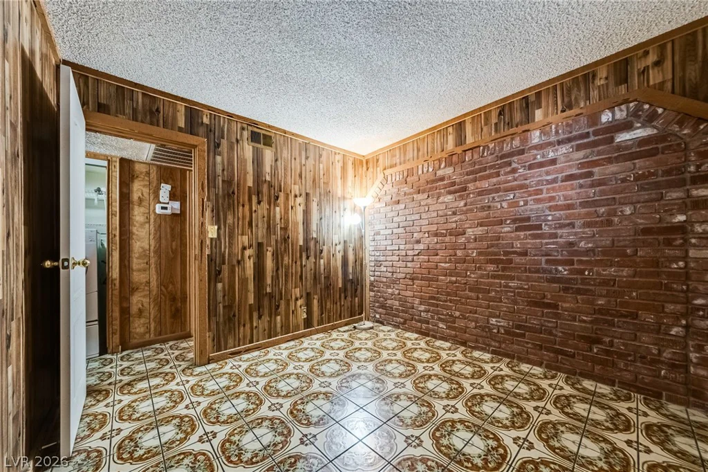 5112 San Anselmo, Las Vegas, NV 89120