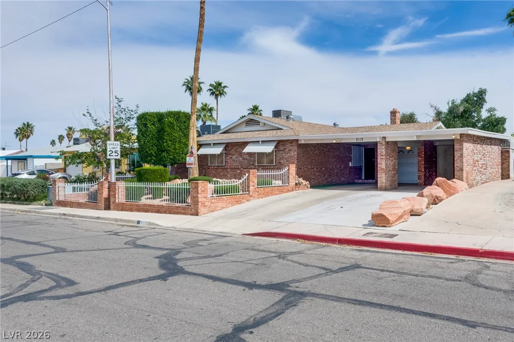 5112 San Anselmo, Las Vegas, NV 89120