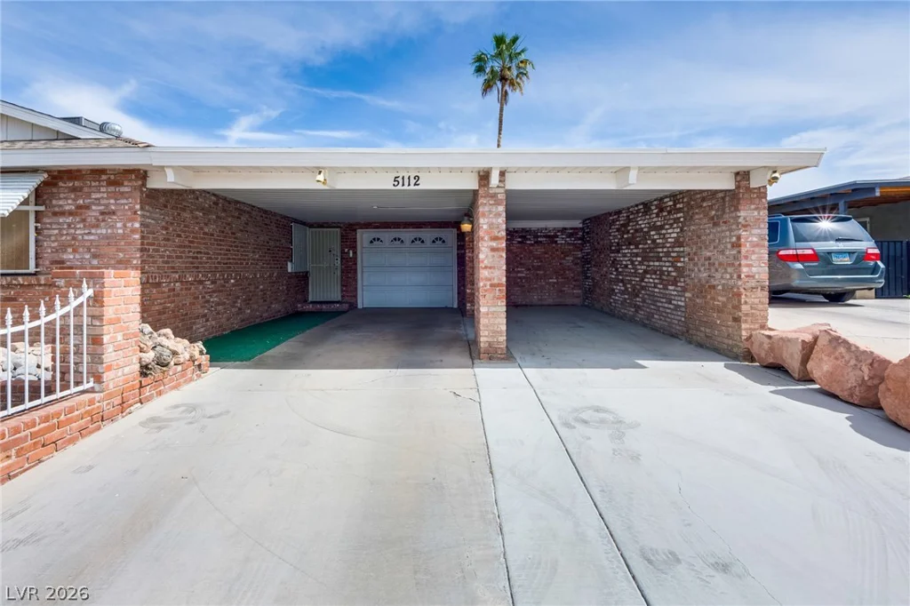 5112 San Anselmo, Las Vegas, NV 89120