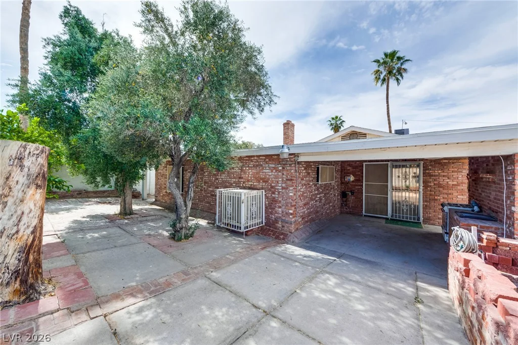 5112 San Anselmo, Las Vegas, NV 89120