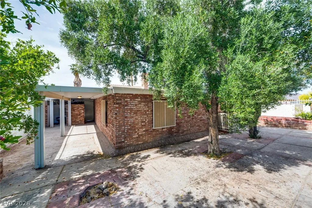 5112 San Anselmo, Las Vegas, NV 89120