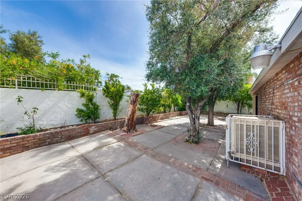 5112 San Anselmo, Las Vegas, NV 89120