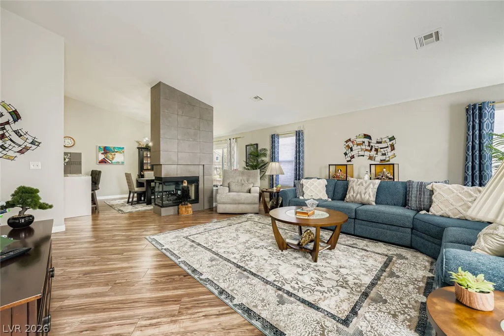 10059 Oak Creek Canyon, Las Vegas, NV 89147