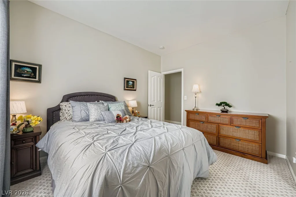 10059 Oak Creek Canyon, Las Vegas, NV 89147