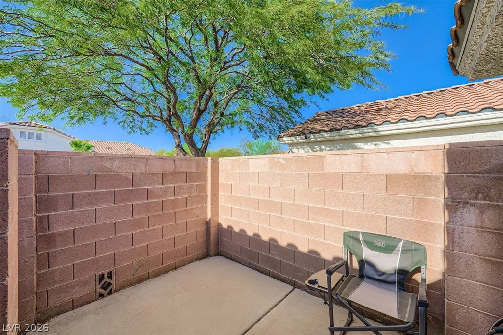 10059 Oak Creek Canyon, Las Vegas, NV 89147