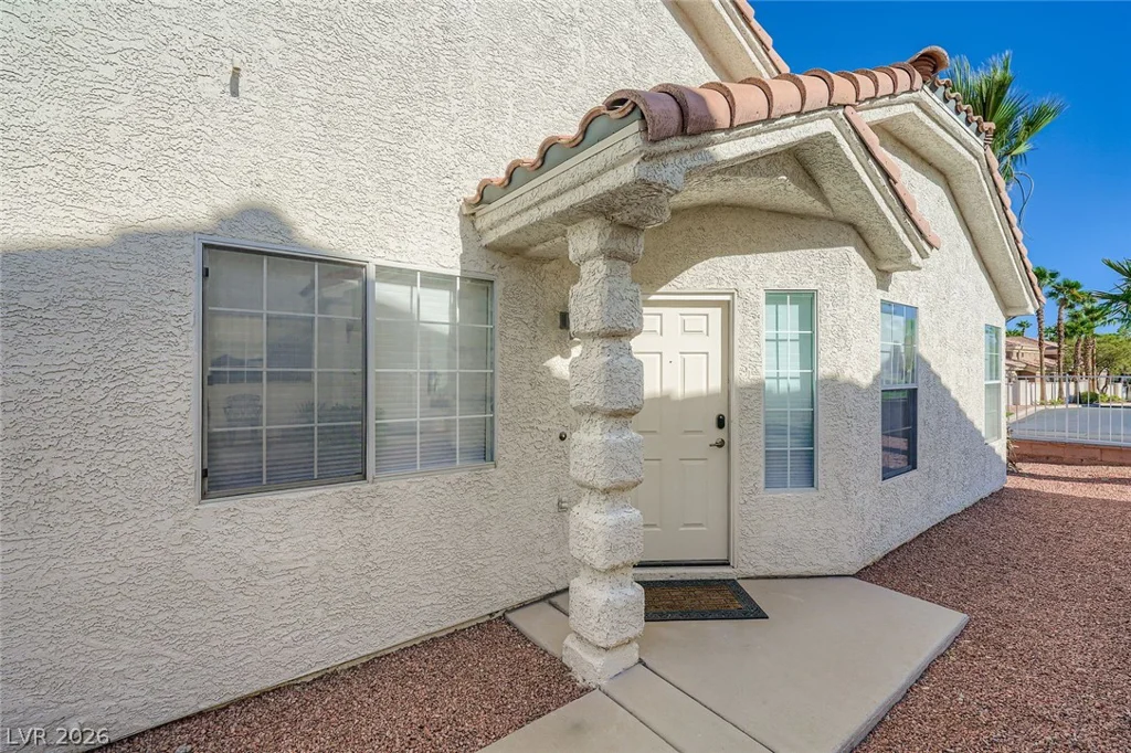 10059 Oak Creek Canyon, Las Vegas, NV 89147