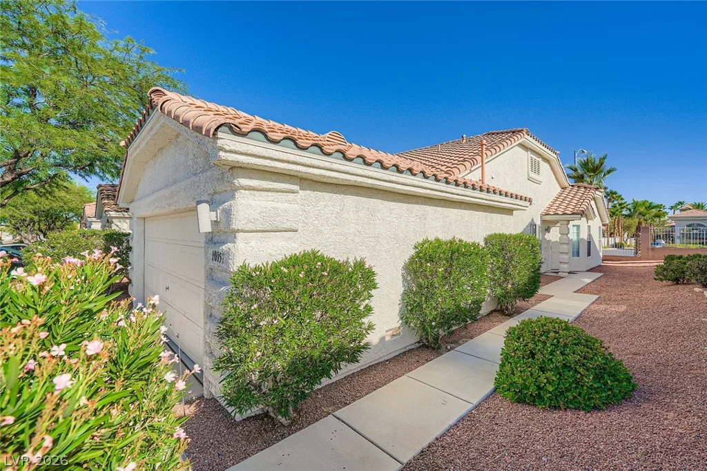 10059 Oak Creek Canyon, Las Vegas, NV 89147