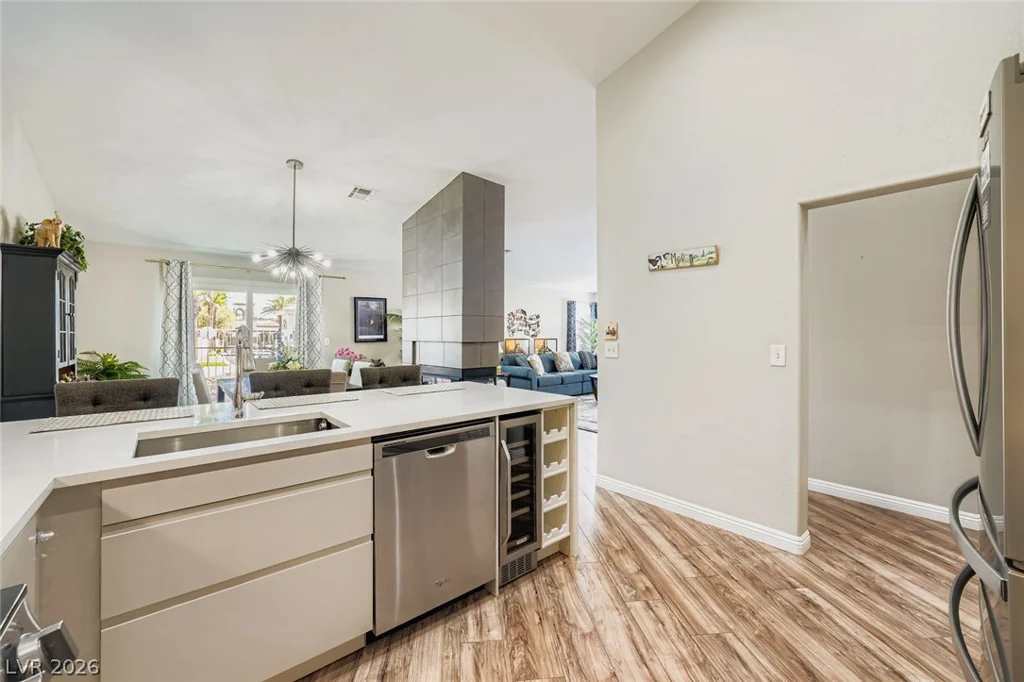 10059 Oak Creek Canyon, Las Vegas, NV 89147