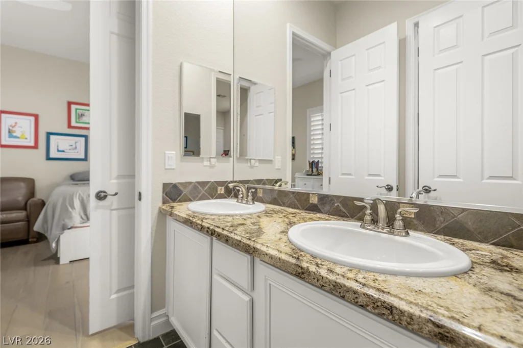 2142 Country Cove, Las Vegas, NV 89135