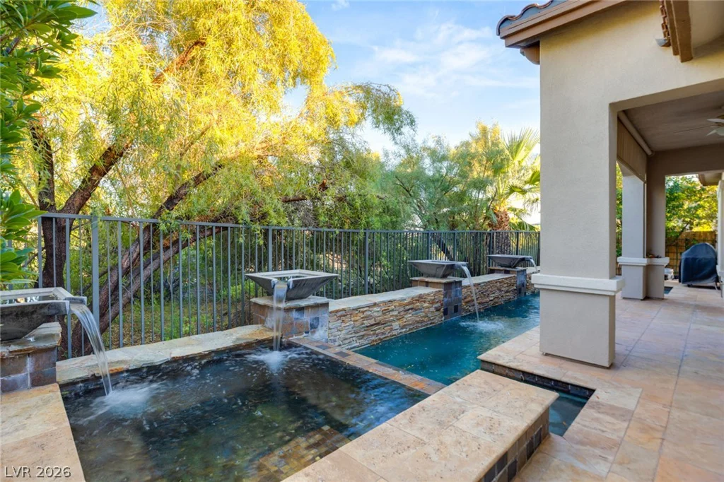 2142 Country Cove, Las Vegas, NV 89135