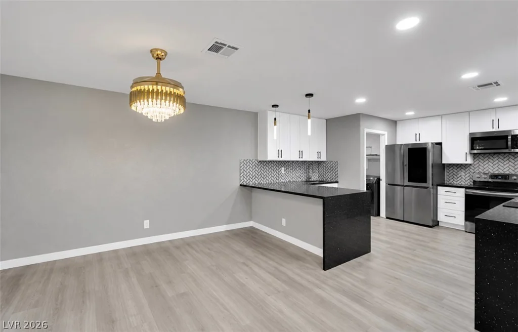 3613 Shawn Reynolds, Las Vegas, NV 89129