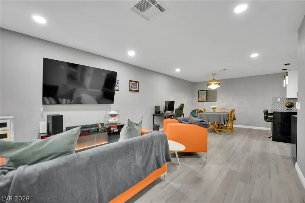 3613 Shawn Reynolds, Las Vegas, NV 89129