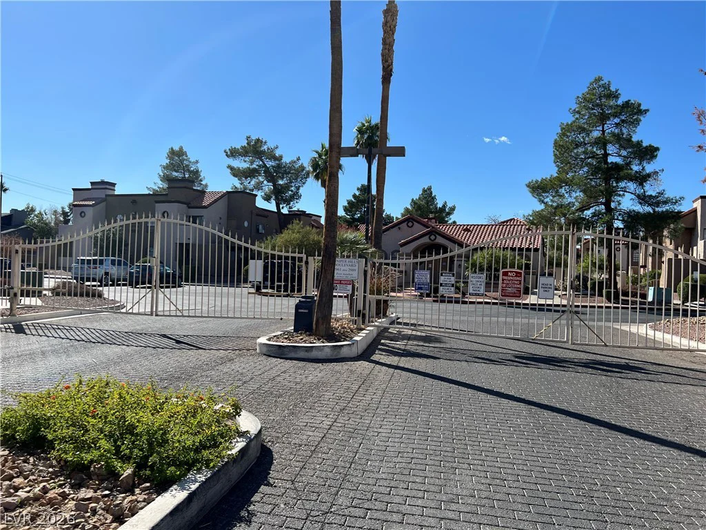 2989 Juniper Hills, Las Vegas, NV 89142