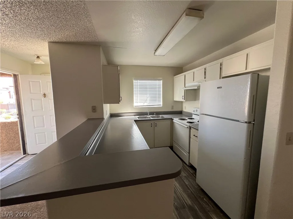 2989 Juniper Hills, Las Vegas, NV 89142