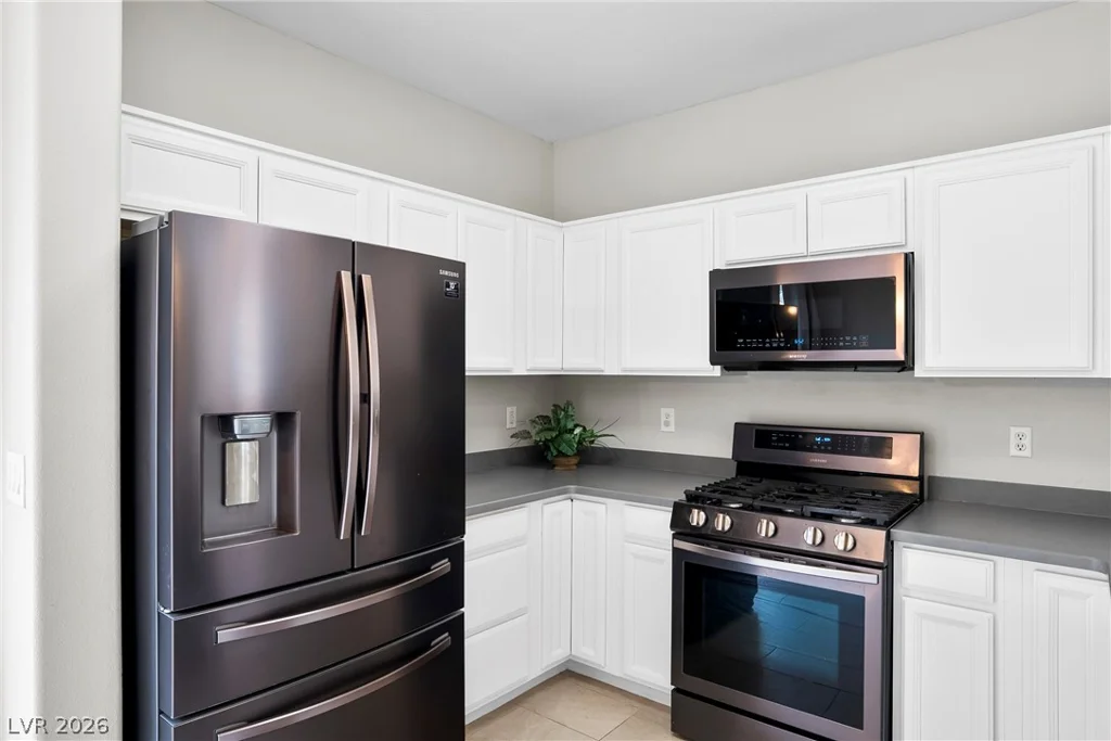 8824 Iron Hitch, Las Vegas, NV 89143