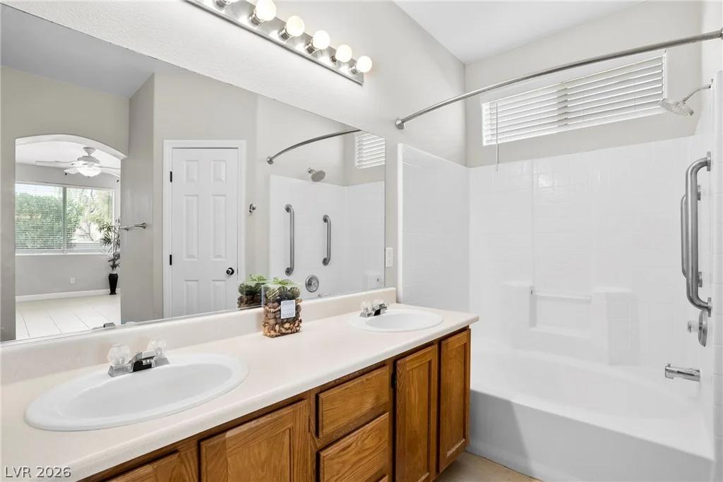 8824 Iron Hitch, Las Vegas, NV 89143