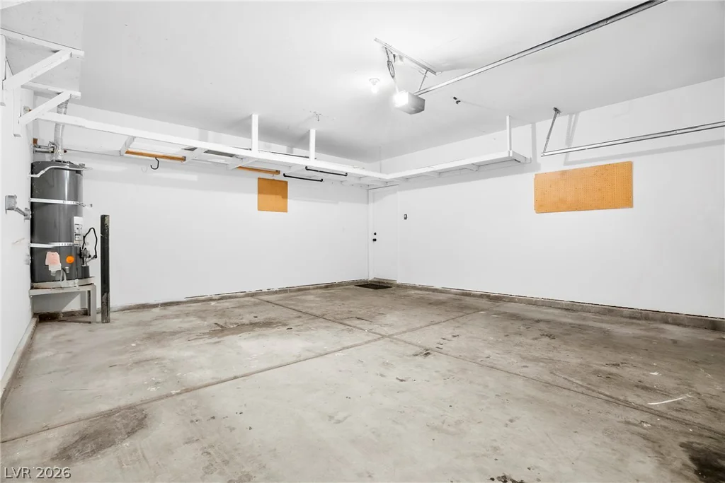 8824 Iron Hitch, Las Vegas, NV 89143